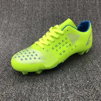 Scarpe da calcio da uomo Scarpe da calcio Caviglia alta Punte lunghe Ragazzi Tacchetti da allenamento Scarpe da ginnastica sportive Scarpe da calcio Zapatos De Futbol da uomo